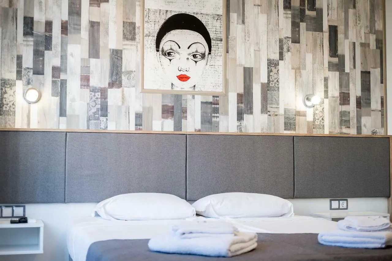 Sofia Downtown Life Apartment